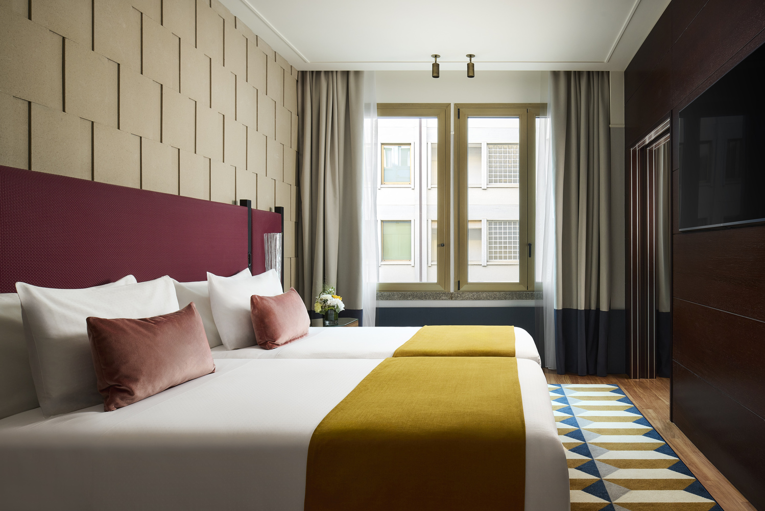 XXX  / Producao do fruto Pitaia em Vila Nova de Cacela no Algarve, 4 de Setembro 2024 / creditos: FILIPE FARINHA/LUSA