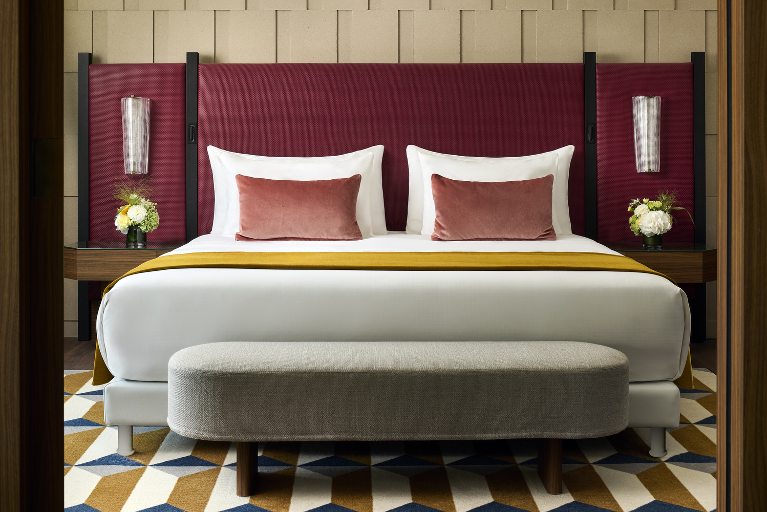 XXX  / Producao do fruto Pitaia em Vila Nova de Cacela no Algarve, 4 de Setembro 2024 / creditos: FILIPE FARINHA/LUSA