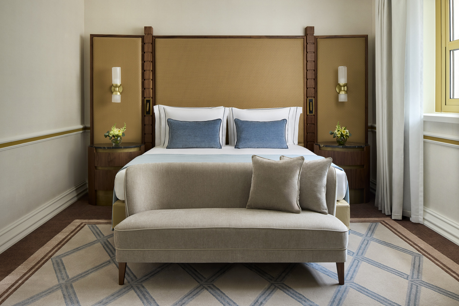 XXX  / Producao do fruto Pitaia em Vila Nova de Cacela no Algarve, 4 de Setembro 2024 / creditos: FILIPE FARINHA/LUSA